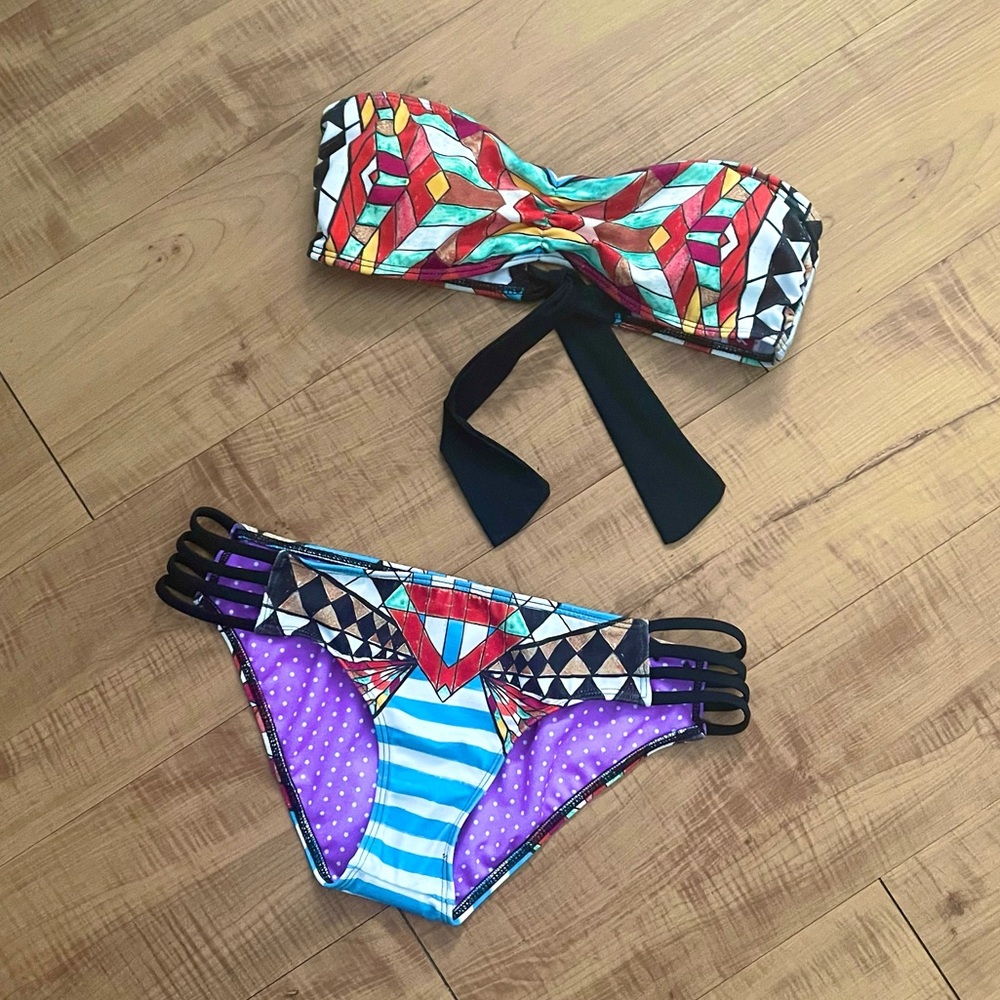Vintage Colorful Aztec Bohemian Graphic Bikini Set Brand New